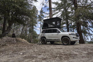 TUFF STUFF OVERLAND ALPINE FIFTYONE ALUMINUM SHELL ROOF TOP TENT
